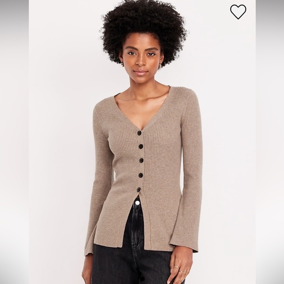 Old Navy Sweaters - Old Navy Tan Women's Cardigan Sweater